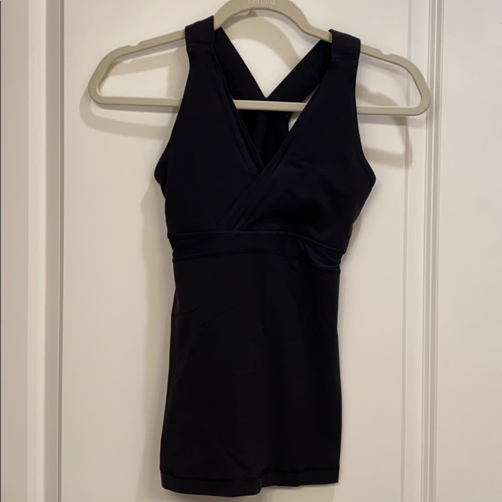 Lululemon tank with built in bra - LIKE NEW